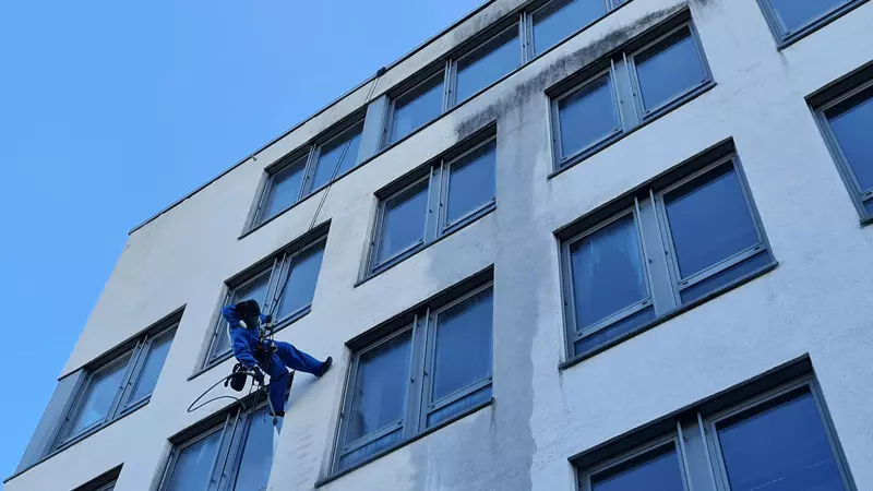 Fassadenreinigung Duesseldorf Fassadenreinigung Düsseldorf Gratis Probefläche